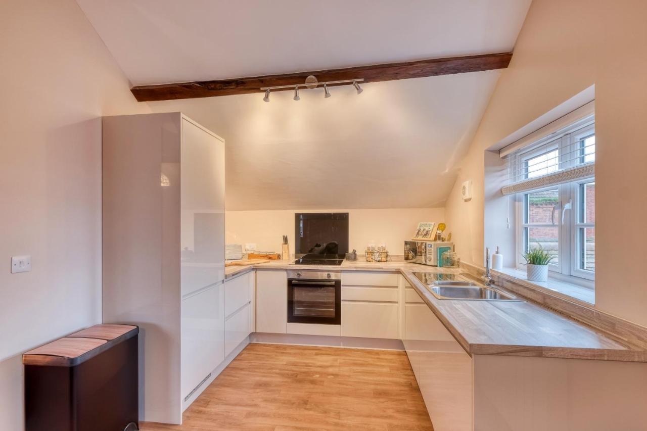 The Station Loft City Centre 1-Bed Apartment Worcester Exteriör bild