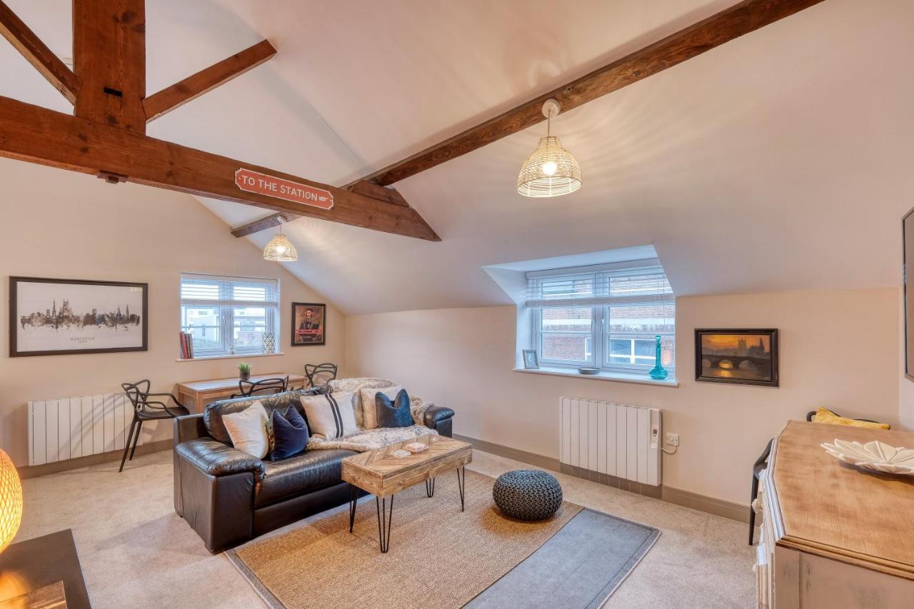 The Station Loft City Centre 1-Bed Apartment Worcester Exteriör bild